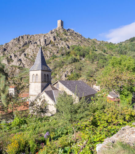 Visit the medieval villages near Les Châtaigniers 3-star campsite in Ardèche