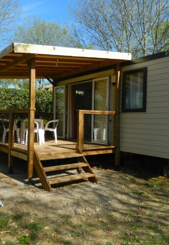 Exterior view of Bahia mobile home. Mobile home to rent in southern Ardèche