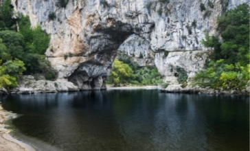 Pont d’Arc hiking trail